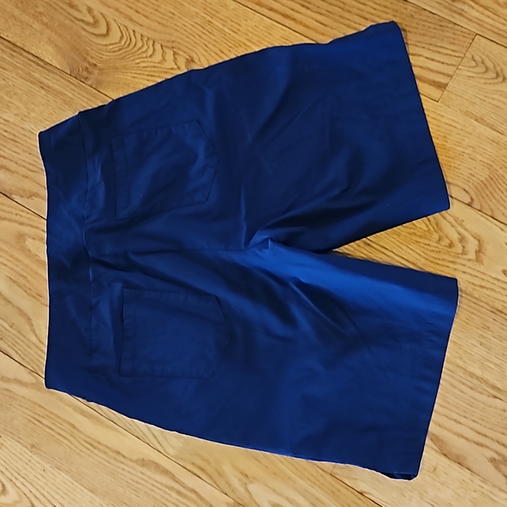 MAGELLAN'S SHORTS L NAVY BLUE BERMUDA POCKETS LIKE NEW - Picture 4 of 6